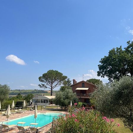 Mondavio Agriturismo Villa Beatrice מראה חיצוני תמונה